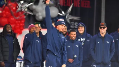 Foto de Patriots y Seahawks dan inicio al Super Bowl entre reflectores y euforia mediática