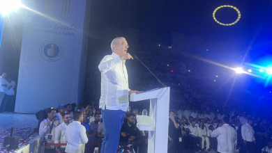 Foto de Abinader asegura que Google es el principal enemigo de la oposición