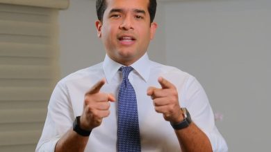 Foto de “No bastarán cohetes para salvar la economía”; Omar cuestiona más del 75% de nuevos empleos son del sector público