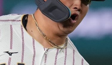 Foto de Murakami corona rally Japón con grand slam