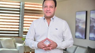 Foto de Abel Martínez cuestiona detención del tránsito para paso de funcionarios