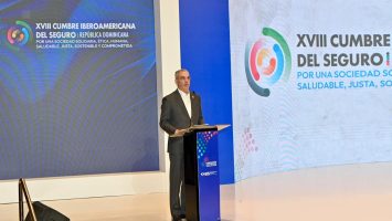 Foto de (VIDEOS) Abinader destaca necesidad de fortalecer sistema asegurador para garantizar estabilidad económica