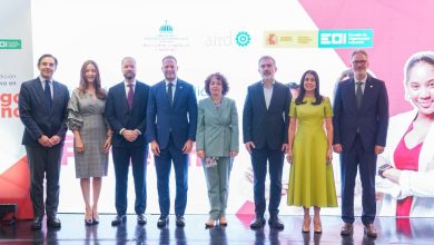 Foto de Gobierno y sector privado gradúa 120 mujeres en el sector industrial – ACN (República Dominicana)