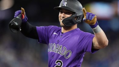 Foto de Tyler Freeman lidera a los Rockies en una histórica victoria sobre los Blue Jays