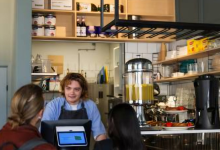 Foto de Suecia experimenta con una cafetería gestionada íntegramente por IA – El Nuevo Diario (República Dominicana)