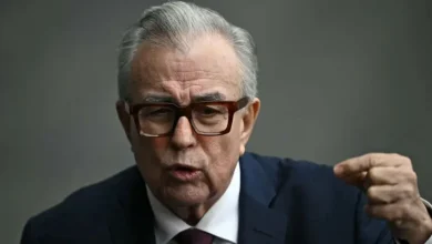 Foto de Kay Rubén Rocha, gobernador de Sinaloa y aliado histórico de AMLO a quien EE.UU. acusa de colaborar con "Los Chapitos"