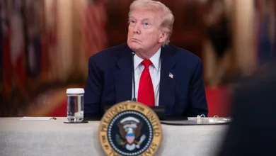 Foto de Trump dice que Irán no podrá "chantajear" a EE.UU. cerrando nuevamente el Estrecho de Ormuz