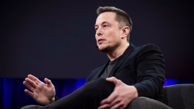 Foto de Musk se autodenomina "estúpido" por financiar OpenAI