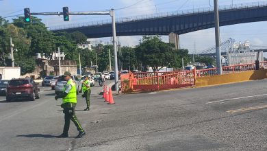Foto de Cierran el Puente Flotante por paso de embarcación