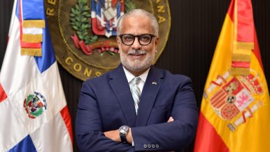Foto de Cónsul en Madrid destaca modernización del sistema