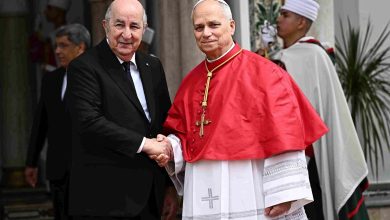 Foto de El Papa afirma desde Argelia que "Dios quiere la paz para todos los países"