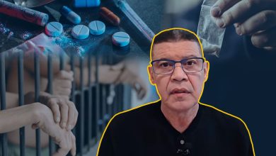 Foto de Ricardo Nieves dice a agentes: “No cogen cabeza”