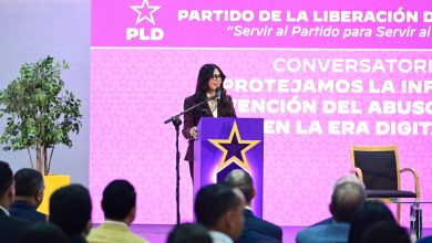 Foto de Kenia Lora alerta sobre amenazas