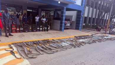 Foto de Policía retiene bocinas y destruye mofles en Constanza