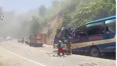 Foto de Al menos siete personas han muerto y 17 han resultado heridas en un atentado terrorista en la Carretera Panamericana de Colombia.