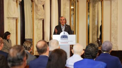 Foto de Abinader llama Espaillat el mayor referente ético