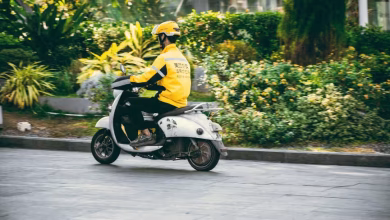 Foto de China formaliza la transparencia de los algoritmos y la protección de los trabajadores autónomos para 200 millones de trabajadores de plataformas con fecha límite de 2027