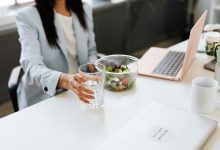Foto de Por qué los lugares de trabajo modernos están reconsiderando la hidratación y el desempeño de los empleados