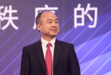 Foto de SoftBank está convirtiendo una fábrica de LCD de Sharp en una planta de baterías para centros de datos de IA. Los centros de datos no pueden esperar cinco años.