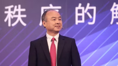 Foto de SoftBank está convirtiendo una fábrica de LCD de Sharp en una planta de baterías para centros de datos de IA. Los centros de datos no pueden esperar cinco años.