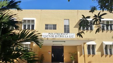 Foto de Arrestan a profesor de liceo La Perito acusado de agresión sexual