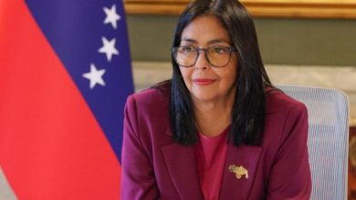 Foto de Venezuela retrasa alza salarial