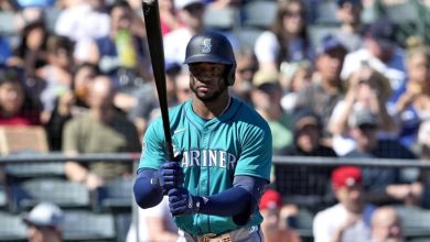 Foto de Los Marineros activaron a Víctor Robles y enviaron a Connor Joe a Triple-A
