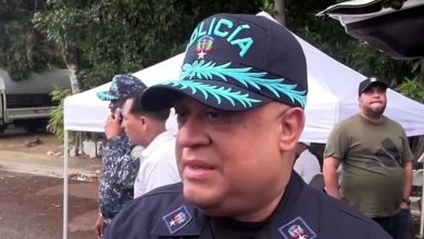 Foto de Policía continúa búsqueda "machista" de la muerte de un conductor en Santiago