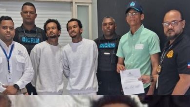 Foto de Apresan a dos hombres deportados de Puerto Rico