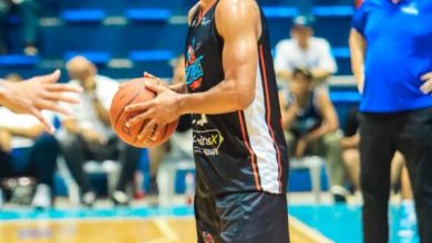 Foto de Romao Ferguson conectó un triple para llevar a los Titans a la victoria