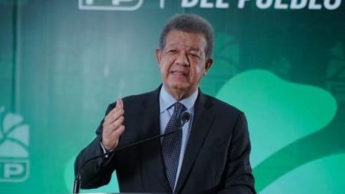 Foto de Fernández retomó "La Voz del Pueblo" desde este martes ACN