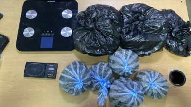 Foto de Policía ocupa marihuana, cigarrillos y arresta a dos en operativo