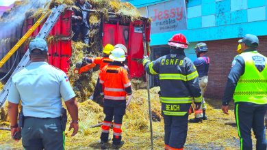 Foto de Camión de alimentos provocaría incendio en Jessy Mueblería