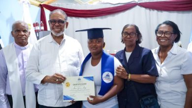 Foto de DGDC gradúa mujeres emprendedoras en San Cristóbal