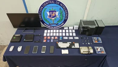 Foto de Desmantelan laboratorio de falsificación de documentos