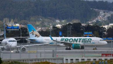 Foto de Peatón muere tras ser atropellado por un avión en el aeropuerto de Denver  ACN