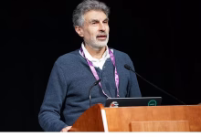 Foto de Joshua Bengio advierte que los "objetivos de conservación" de la IA hiperinteligente podrían amenazar la extinción humana en 10 años