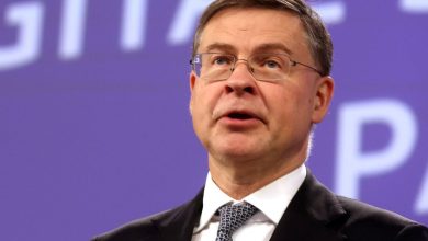 Foto de El Comisario de Economía de la UE pide al G7 que presione a Rusia y ponga fin a la guerra en Irán