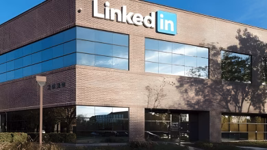Foto de LinkedIn se convierte en el último de una lista de 100.000 puestos de trabajo tecnológicos despedidos