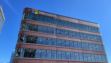 Foto de Microsoft amenaza con procesar penalmente a un investigador de seguridad. La comunidad de seguridad cibernética está indignada.