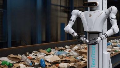 Foto de Una empresa de reciclaje del Reino Unido implementa un robot humanoide de fabricación china mientras el sector de clasificación de residuos enfrenta una rotación de personal anual del 40 % y una tasa de mortalidad 8 veces mayor
