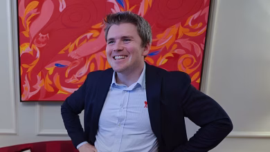 Foto de John Collison de Stripe dice que el comercio de agentes transformará completamente las compras en línea