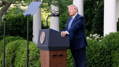 Foto de Trump salió de Beijing diciendo que él y Xi habían hablado sobre la valla de IA. No hay nada firmado.