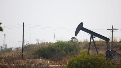 Foto de El petróleo de Texas sube un 2,3% a 71,92 dólares, tras caer a niveles de antes de la guerra – ACN (República Dominicana)