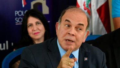 Foto de Pellegrin Castillo advierte sobre los peligros de la injerencia extranjera