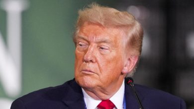 Foto de Trump advierte a Irán que "pagará las consecuencias" por retrasar el acuerdo con EE.UU.