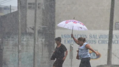 Foto de Se espera lluvia; Olas de más de 6 pies pueden ocurrir en el Mar Caribe