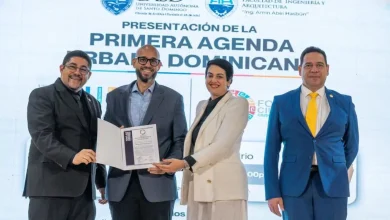 Foto de Reconocen al Alcalde de Nagua en el Foro de Ciudad Portuaria