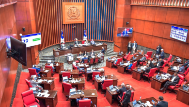 Foto de Los senadores incluyen en el orden del día el "plan anticrisis" del Gobierno