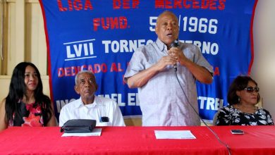 Foto de La Liga Deportiva Mercedes inauguró este sábado su torneo interno de béisbol dedicado a Eduardo Estrella.
